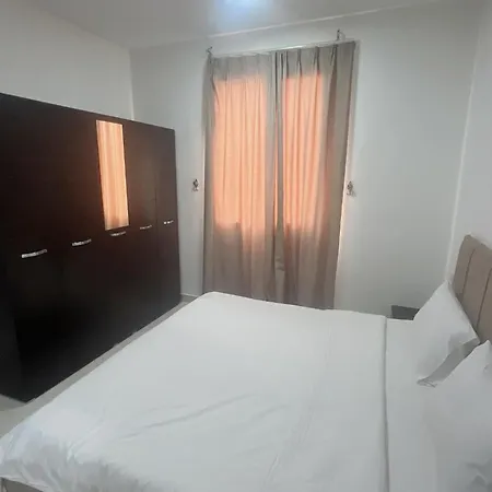 Golden Seasons Furnished Apartment 9 Salalah Exterior photo