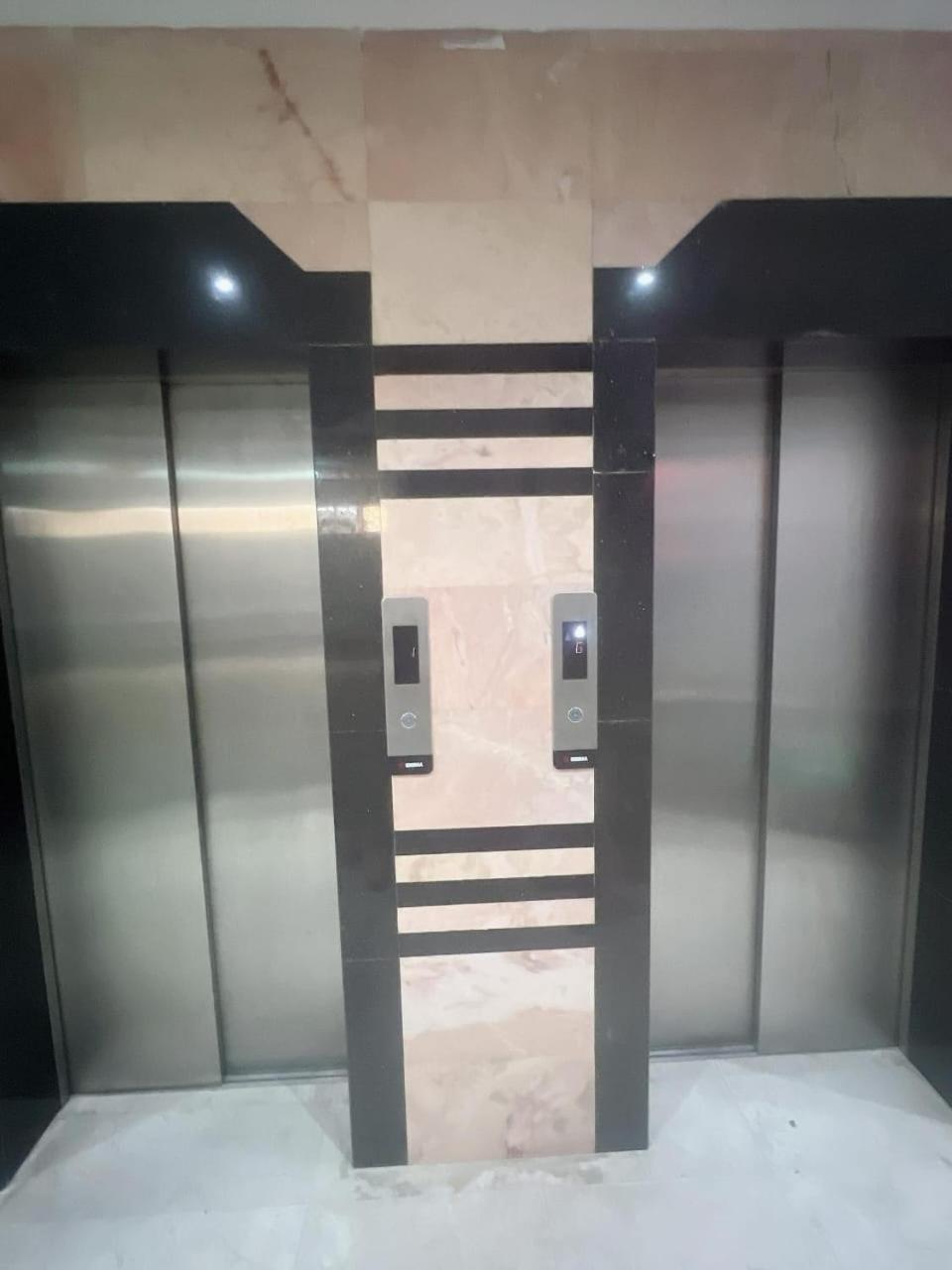 Golden Seasons Furnished 9 Salála