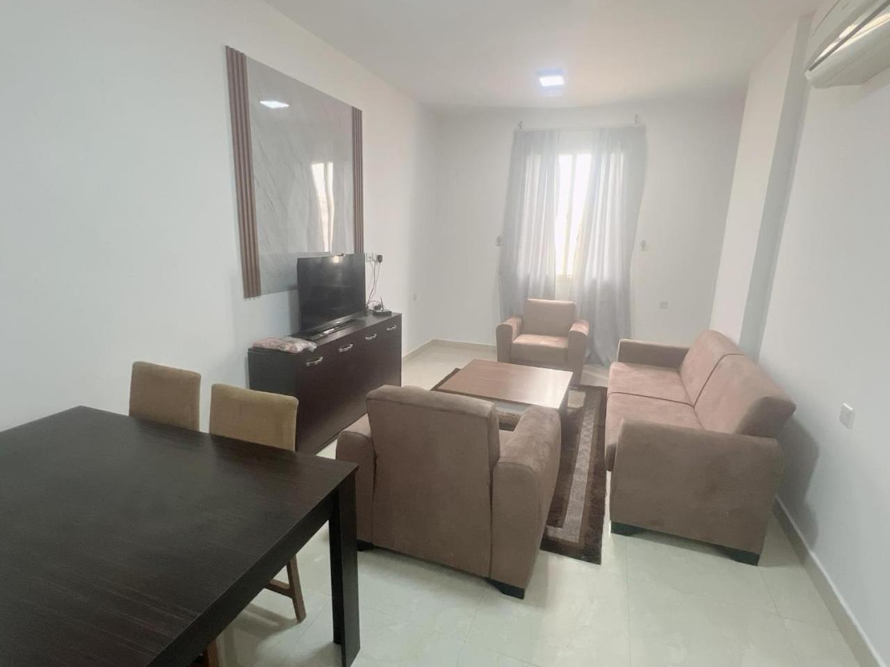 Golden Seasons Furnished 9 Apartmán *